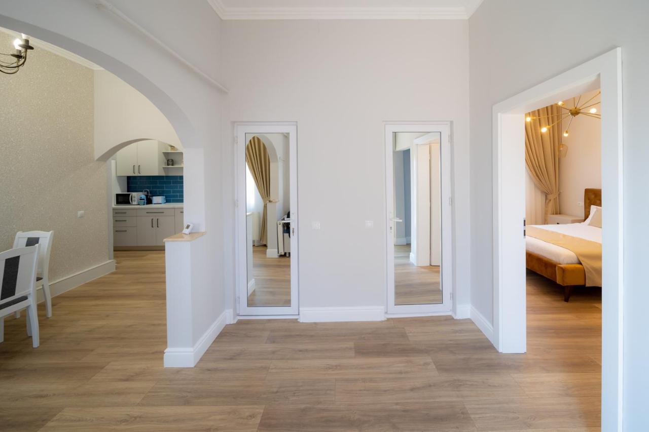 Bluesky Ultra-Central Premium Apartment Oradea Exteriér fotografie