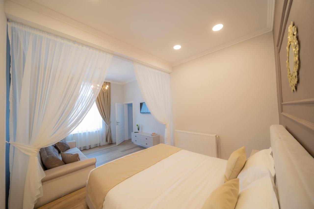 Bluesky Ultra-Central Premium Apartment Oradea Exteriér fotografie
