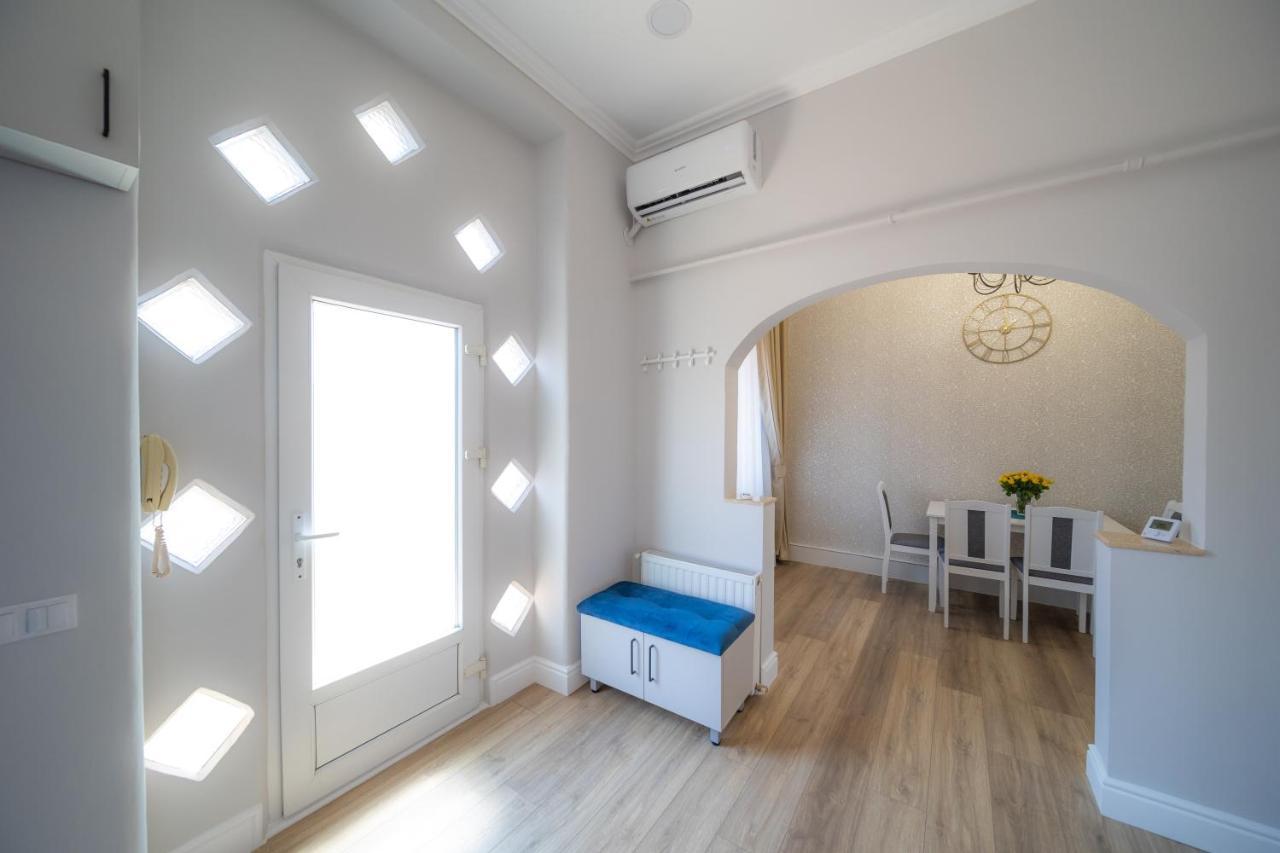 Bluesky Ultra-Central Premium Apartment Oradea Exteriér fotografie