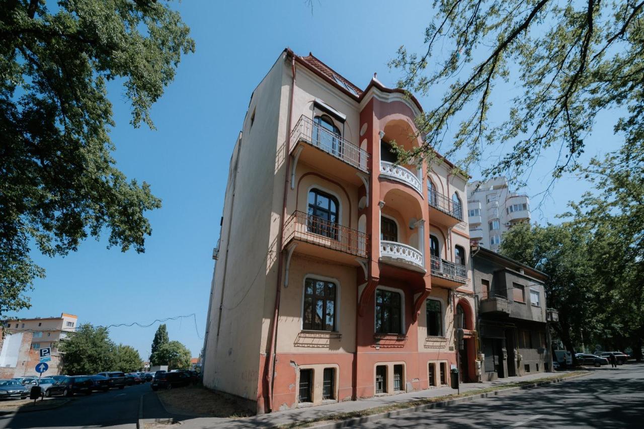 Bluesky Ultra-Central Premium Apartment Oradea Exteriér fotografie
